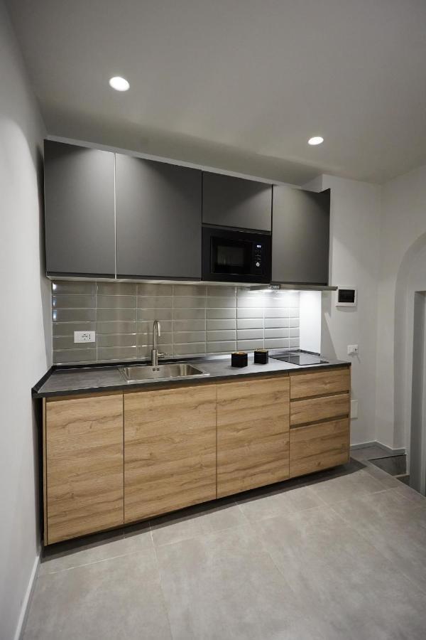 Karizza Home คาตาเนีย ภายนอก รูปภาพ